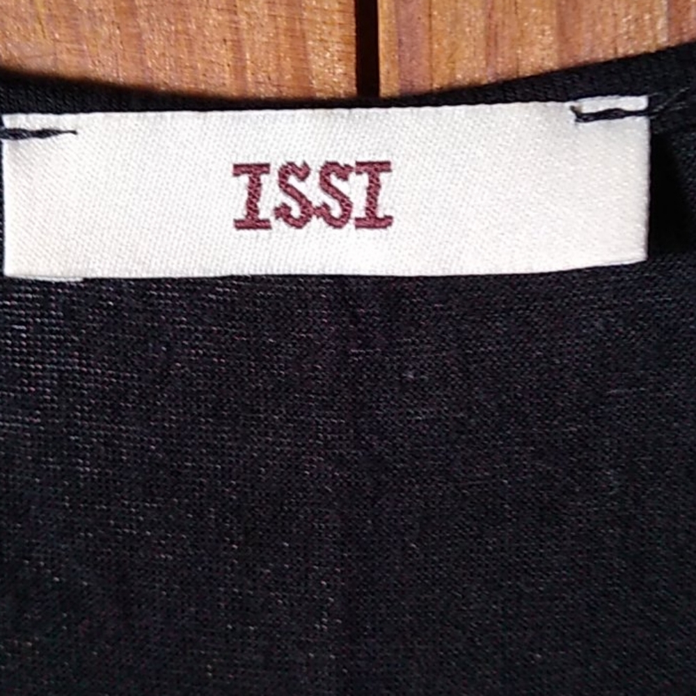 Issi - Picture 2 of 3